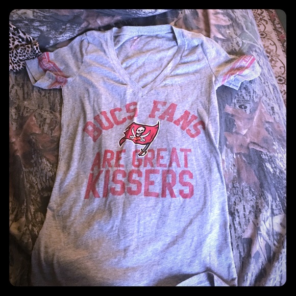Vs shirt