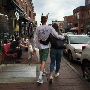 Meet your Posher, Lauren