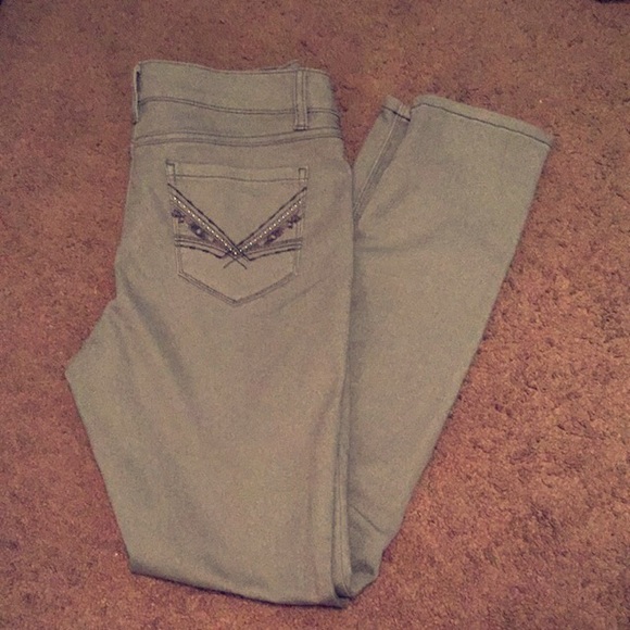 Gray skinny jeans
