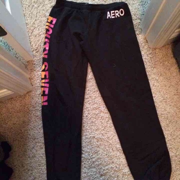 Aeropoastle sweats