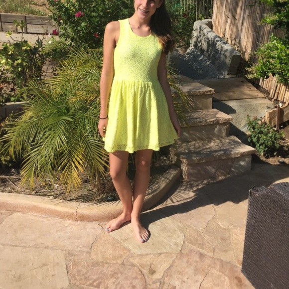 yellow dresses for teens