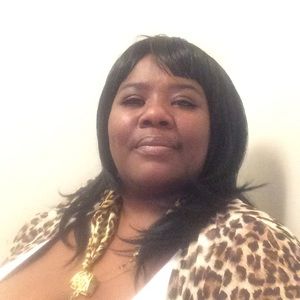 Meet your Posher, Felicia