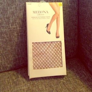 Nude fishnet tights