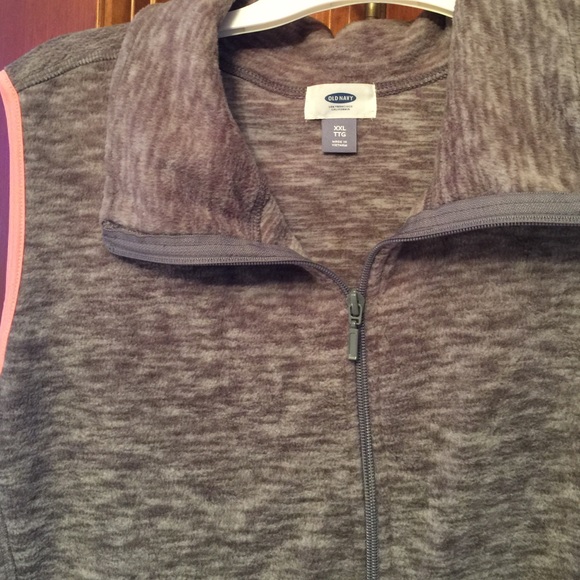 Fleece vest - Picture 2 of 2