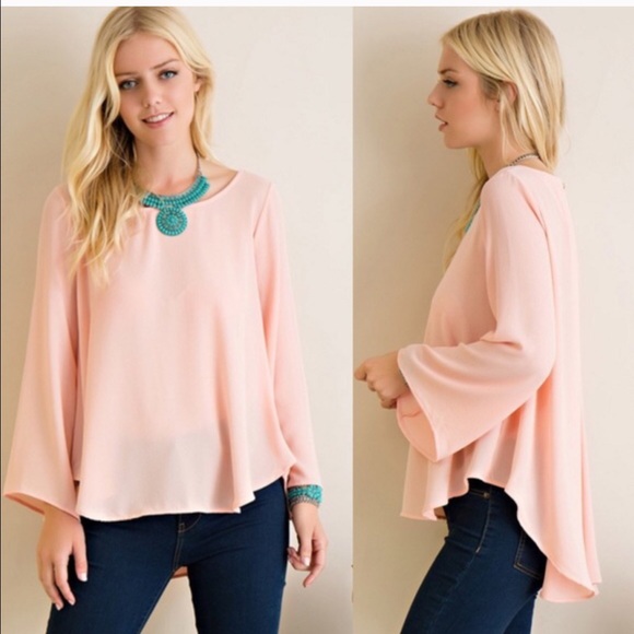 🆕 Blush Peek Back Blouse - Picture 2 of 3