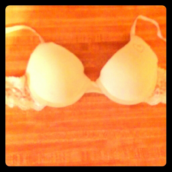 White lace bra