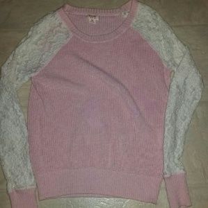 S Pink Sweater With White Lace Sleeves