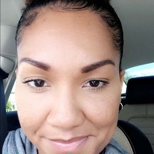 Meet your Posher, Vanessa