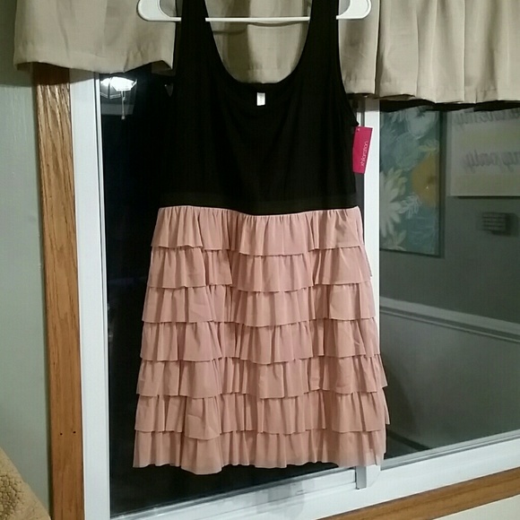 Xhilaration tier style dress