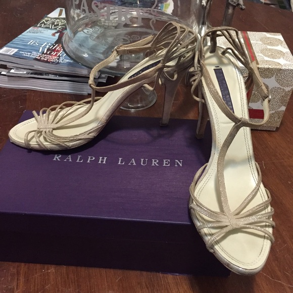 💥LOWERED Ralph Lauren Collection t-strap sandals - Picture 1 of 4