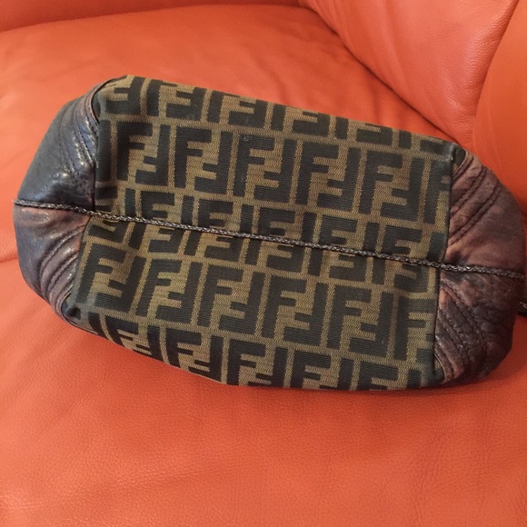 Authentic Fendi - Picture 2 of 4