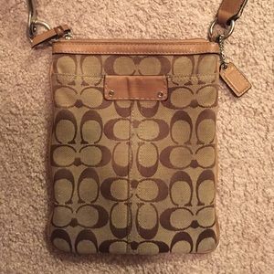 Coach sling purse tan