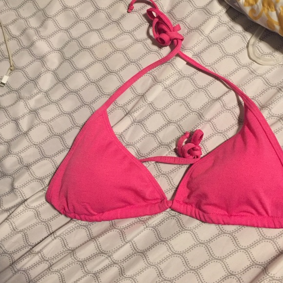 Bikini - Picture 2 of 4