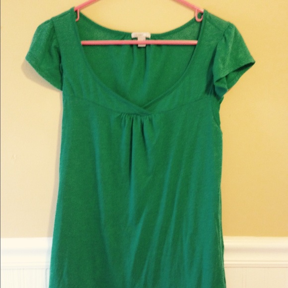 Green flowy Tshirt