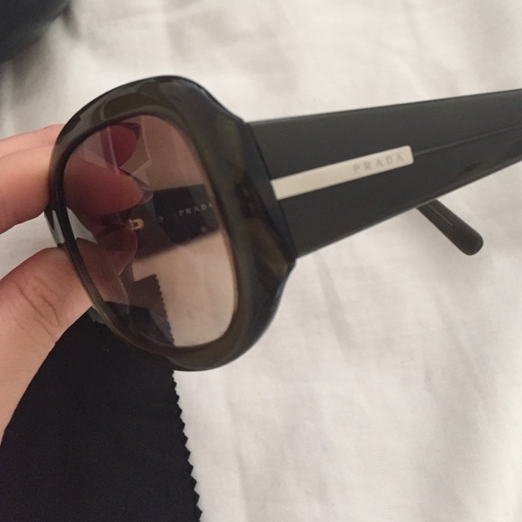 dolce and gabbana purple sunglasses