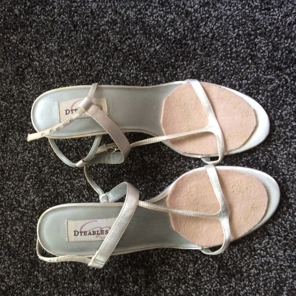 Off white satin heels size 9. Worn once