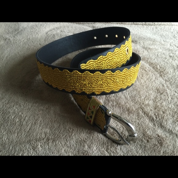 Ladies leather belt