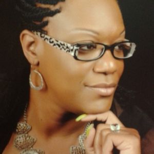 Meet your Posher, Alicia