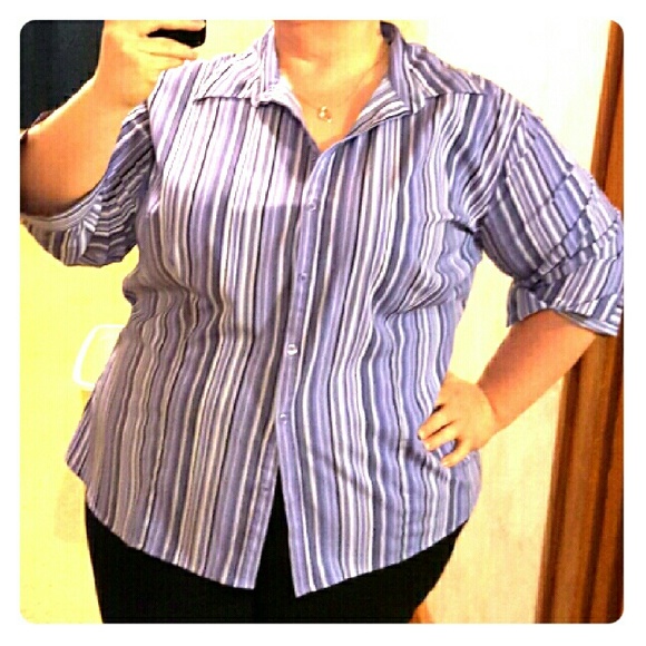 Flash Sale! Croft and Barrow woman's dress shirt