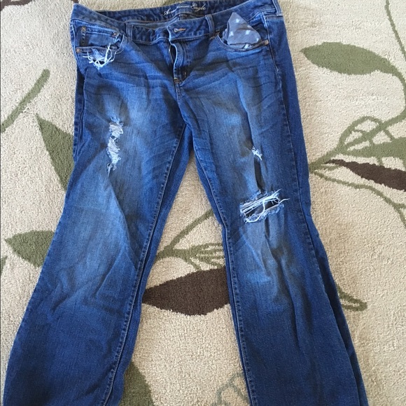 American Eagle Distressed Jeans