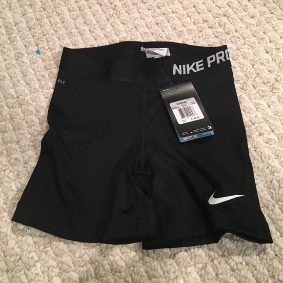 Black Nike pros