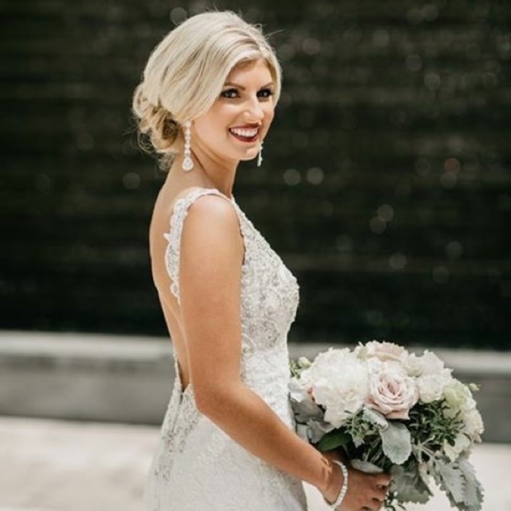 Meet your Posher, Alexandra