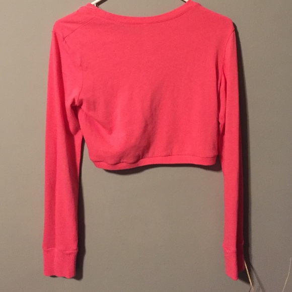 Crop top - Picture 2 of 3