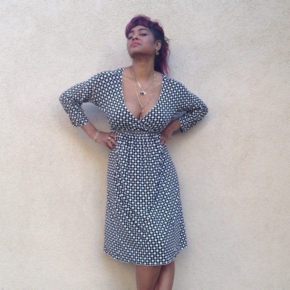 Max Studio Dress. - Picture 3 of 4