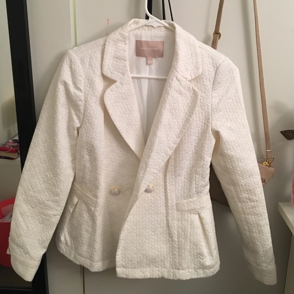 Banana republic white blazer, size 6