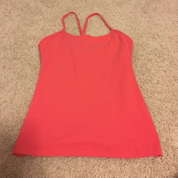 Lulu lemon Power Y tank.