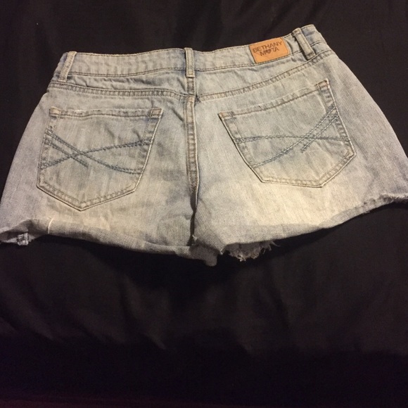 Bethany M❤️TA blue jean shorts - Picture 2 of 2