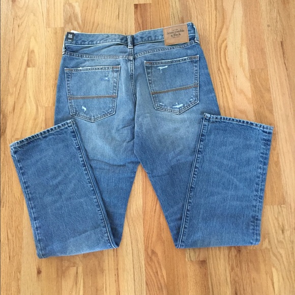 A & F Classic Men's Straight Leg Jeans_3