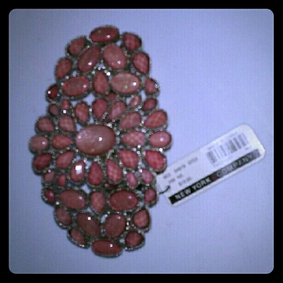 Pink bracelet (new)