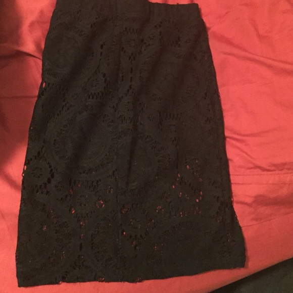 Black lace midi skirt with skirt underneath - Picture 1 of 1