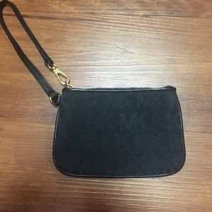 Michael Kors wristlet - black