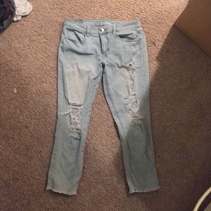 American Eagle Cropped Light Wash Jeans