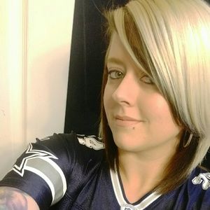 Meet your Posher, Joell