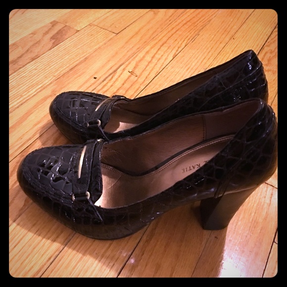 Brown Patterned Heels - image 1