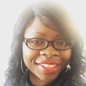 Meet your Posher, Regina