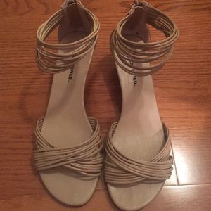 City classified nude ankle strap sandals