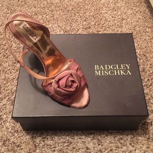 Badgley mischka pumps