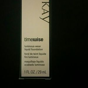 Mary Kay TimeWise luminous wear liquid foundation