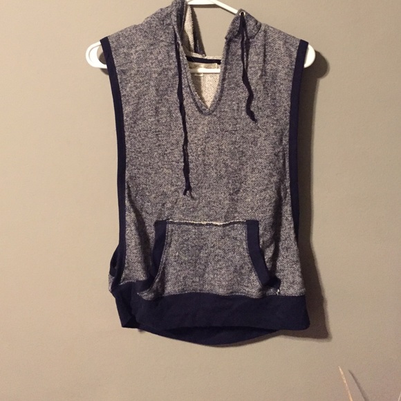 No sleeve Sweater