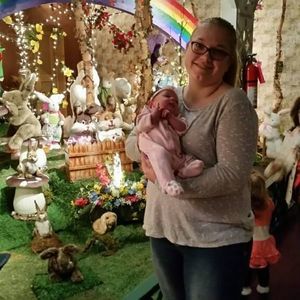 Meet your Posher, Alexis