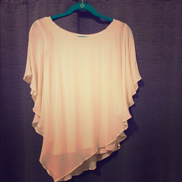 Democracy  Tops - Democracy peach flowy shirt