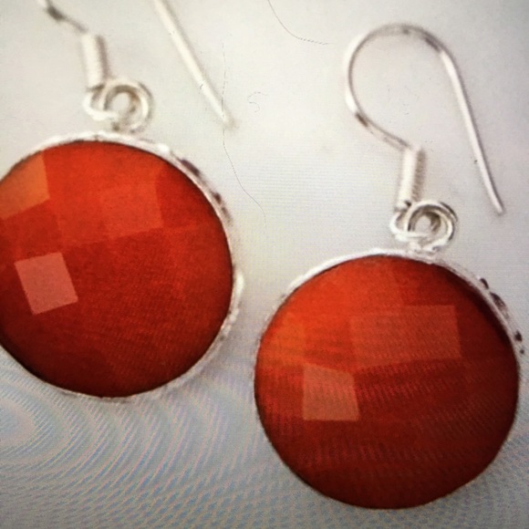 NEW! Silver plated Onyx earrings