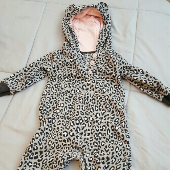 Baby girl fleece onesie - Picture 1 of 3