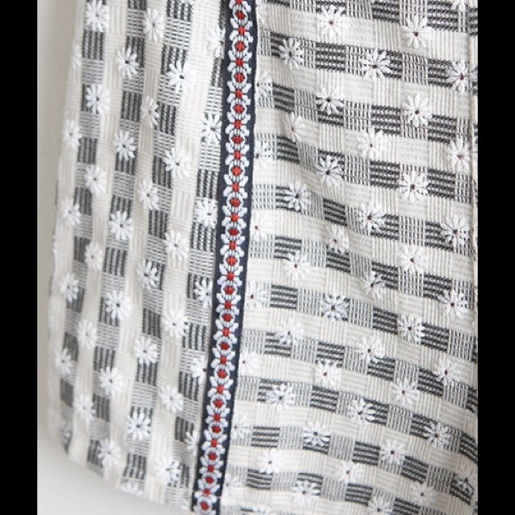 💕 SALE 💕 Lana Pinup Shorts - Picture 2 of 3