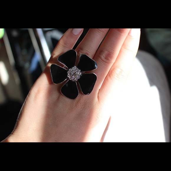 Chic & Classy Ring Black Flower Gem Studded