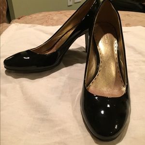 Coach Patent Leather Black Pumps!